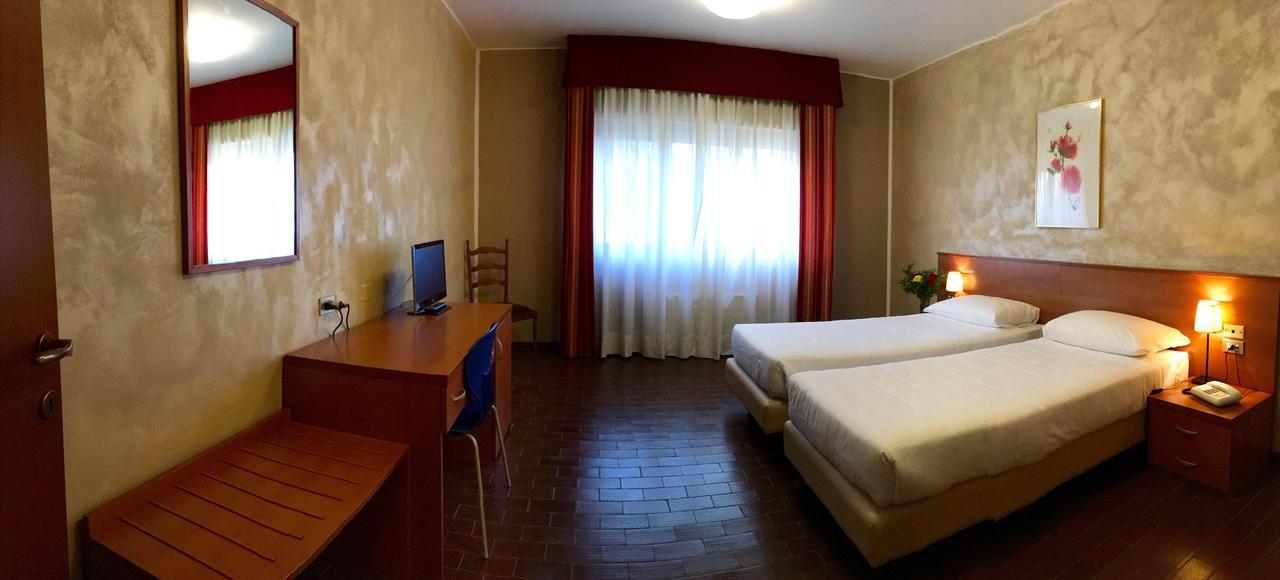 Hotel Forum Rozzano Εξωτερικό φωτογραφία